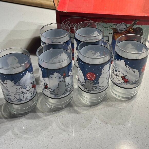 Vintage 1997 Coca-Cola Winter Baby Polar Cub and Seal Glasses Christmas 16 oz Tu - Picture 3 of 7